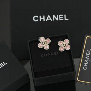 Chanel earrings✅💯